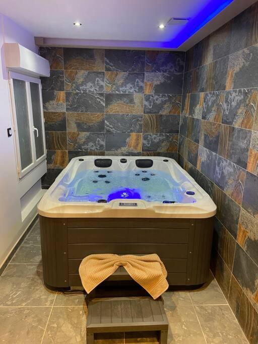 Maison Avec Jacuzzi Orange  Ngoại thất bức ảnh