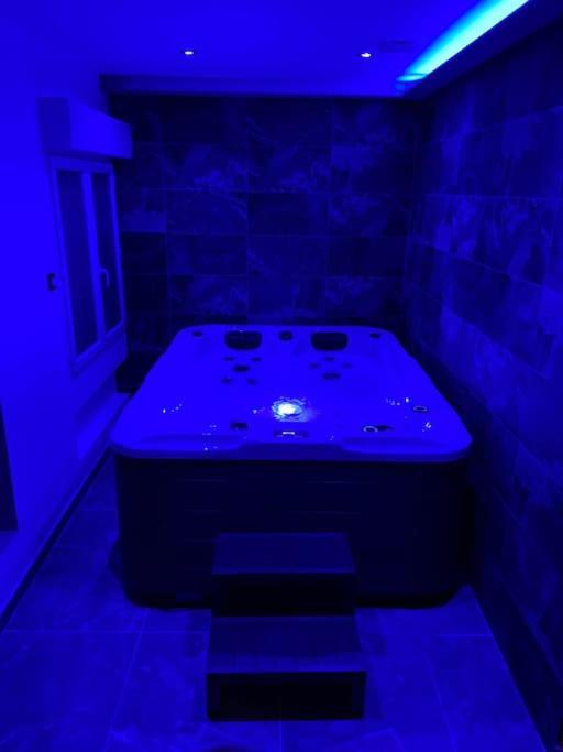 Maison Avec Jacuzzi Orange  Ngoại thất bức ảnh